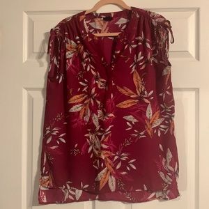 Floral Sleeveless Blouse